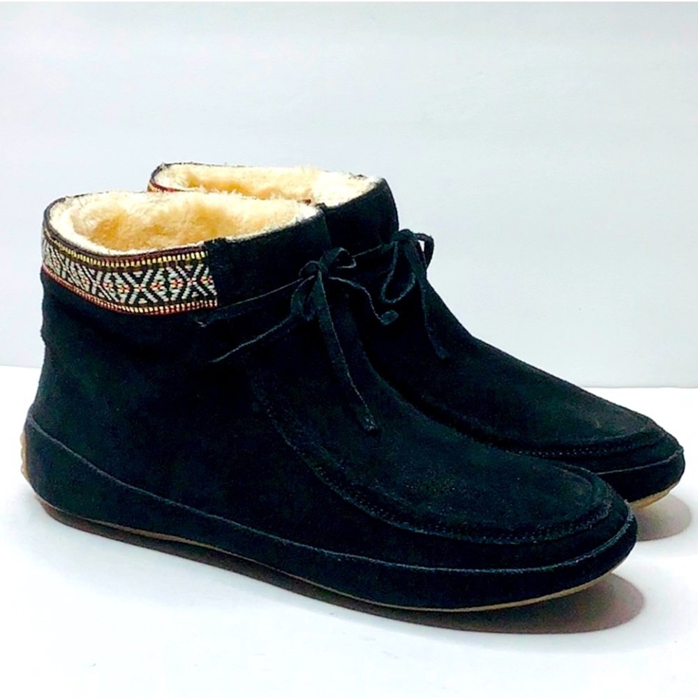 Lucky Brand Fleece Lined Moc Boots